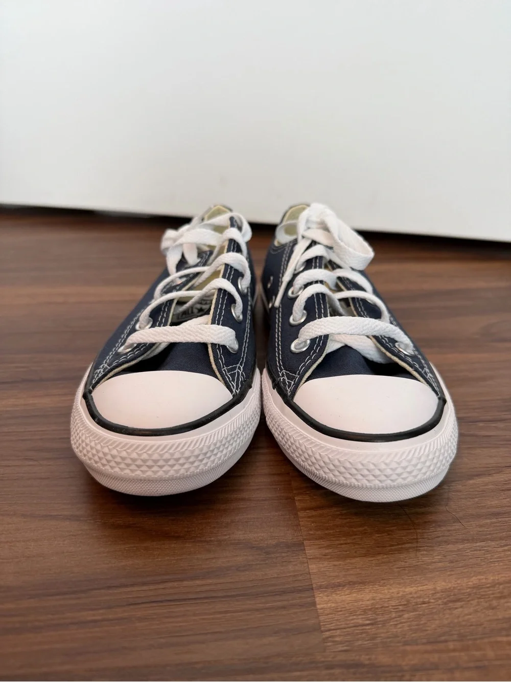 Converse Kids Low-Top Sneakers in Navy and White